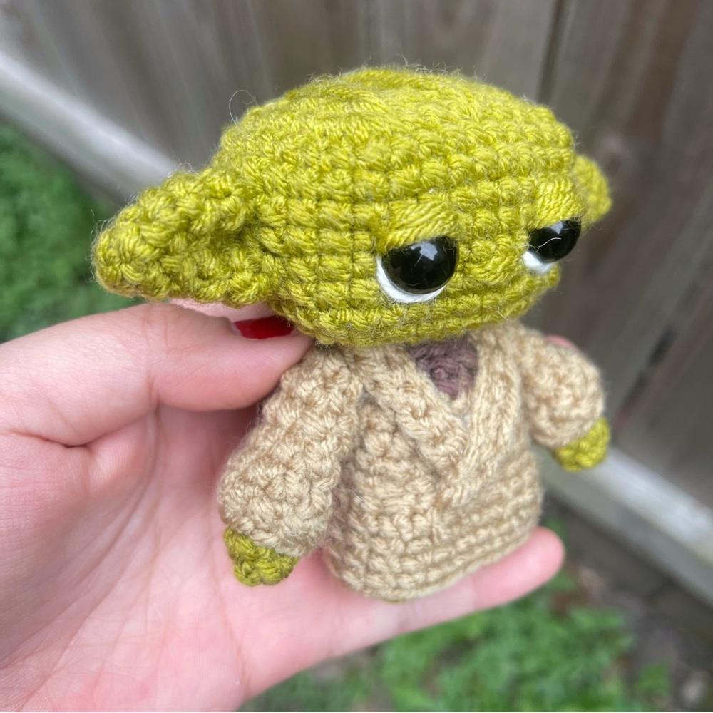Yoda Master Yoda Star Wars Inspired Handmade Green and Tan Crochet Figure - Picture 4 of 6